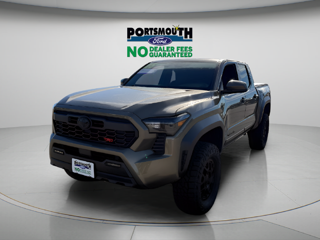 Used 2025 Toyota Tacoma TRD Off-Road AWD/4WD image 16