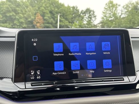 Used 2024 Volkswagen Atlas Cross Sport SEL Premium R-Line AWD/4WD image 12