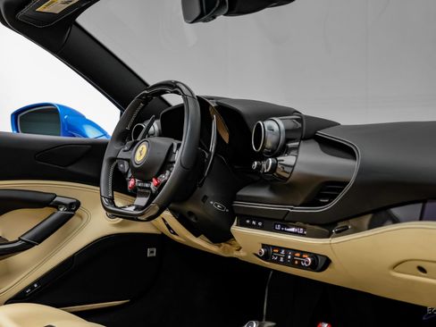 Used 2023 Ferrari F8 Tributo RWD image 59