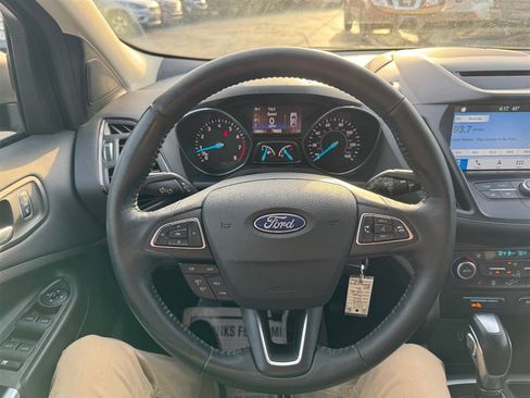Used 2018 Ford Escape SEL image 11