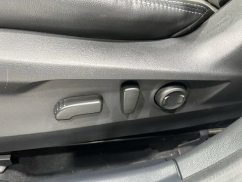 Used 2020 Subaru Outback Limited AWD/4WD image 12