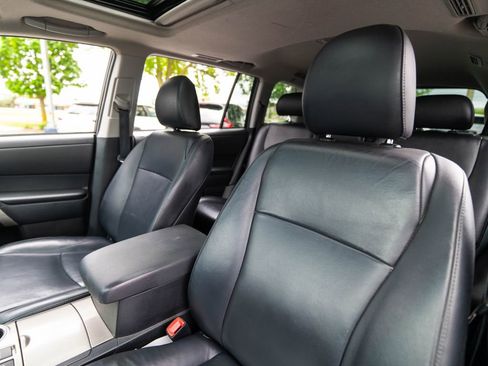 Used 2013 Toyota Highlander SE AWD/4WD image 7
