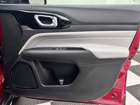 New 2026 Jeep Compass Limited image 15