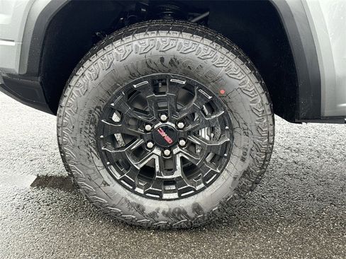 New 2026 GMC Canyon Elevation w/ Convenience Package image 12