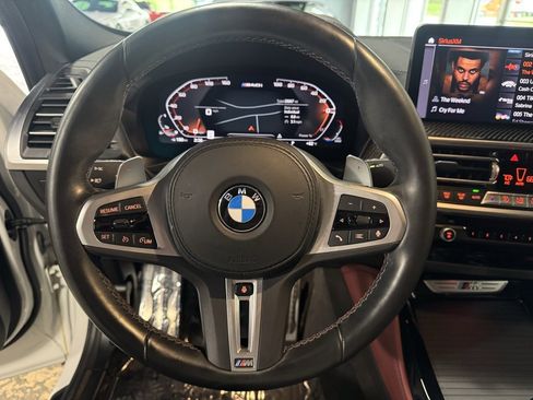 Used 2023 BMW X4 M40i w/ Premium Package image 9