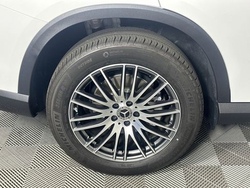 Used 2026 Mercedes-Benz GLC 300 image 19