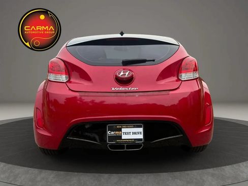 Used 2013 Hyundai Veloster w/ Style Pkg FWD image 4