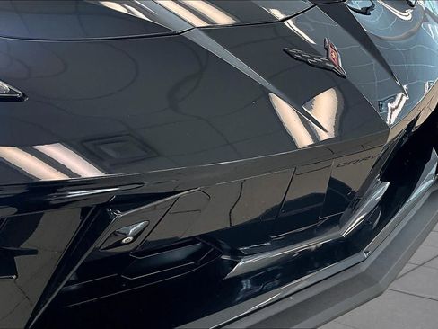 Used 2024 Chevrolet Corvette Stingray Premium Cpe w/ Z51 Performance Package RWD image 25