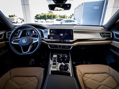 New 2026 Volkswagen Atlas Cross Sport SE image 29