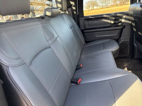 Used 2022 RAM 3500 Tradesman w/ Chrome Appearance Group image 16