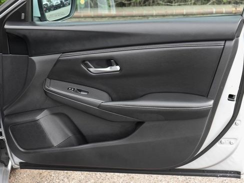 Used 2023 Nissan Sentra S image 30