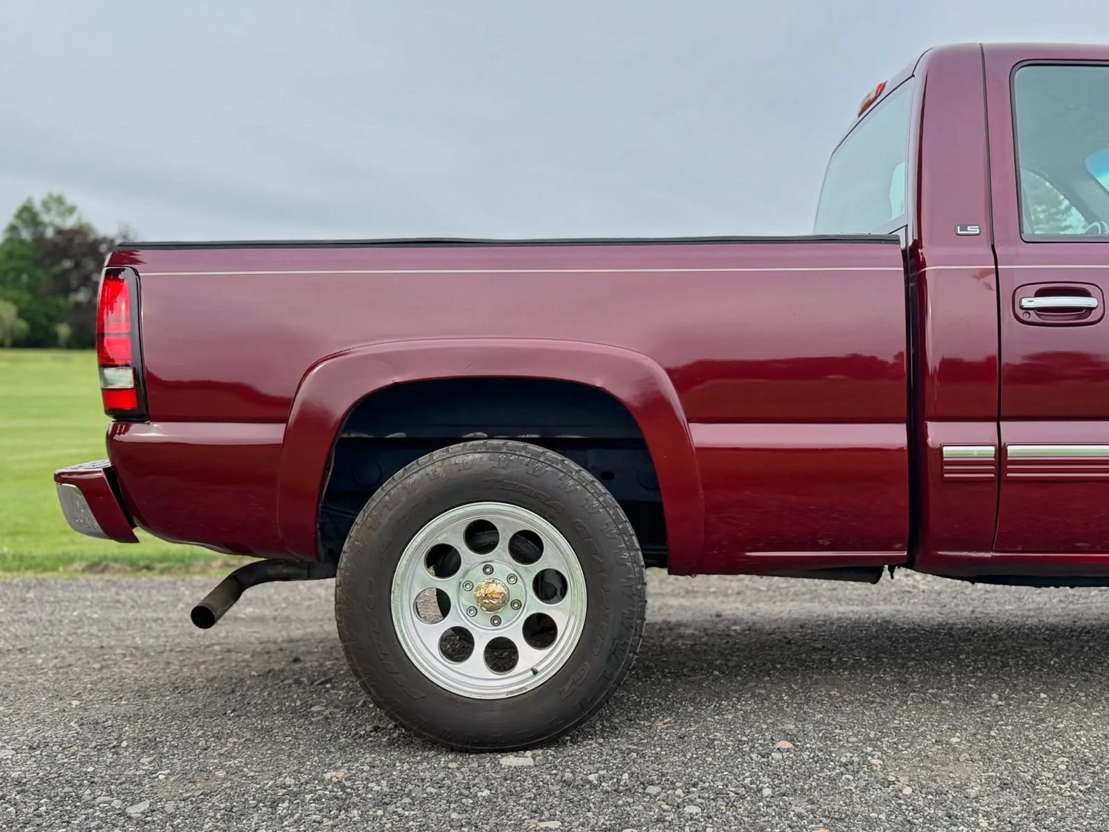 Used 2001 Chevrolet Silverado 1500 LS w/ Off-Road Chassis Pkg AWD/4WD image 22