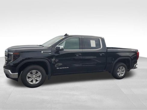 Used 2024 GMC Sierra 1500 SLE AWD/4WD image 2