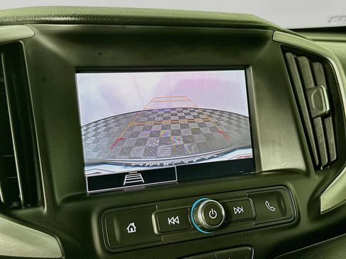 Used 2024 GMC Terrain SLE FWD image 17