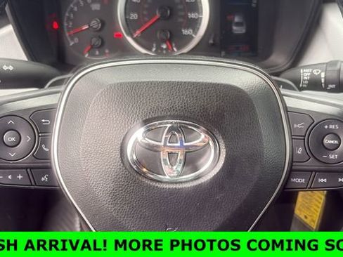 Used 2022 Toyota Corolla SE w/ Carpet Mat Package (TMS) image 16