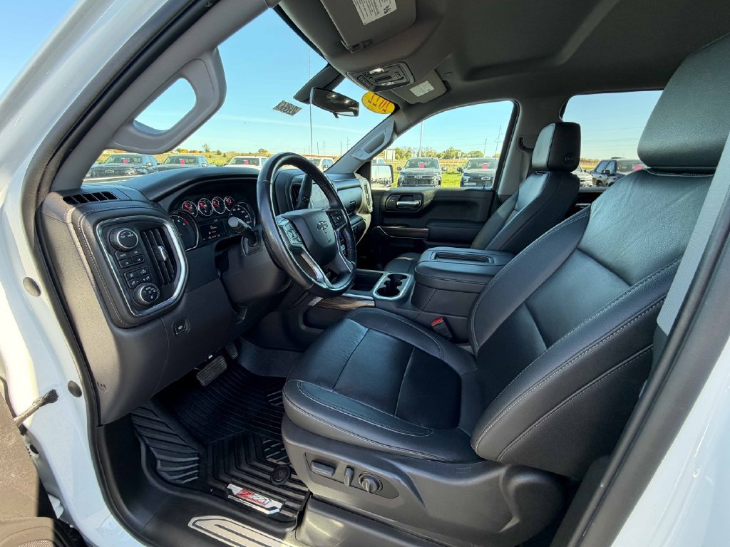 Used 2022 Chevrolet Silverado 1500 LT Trail Boss w/ LT Trail Boss Premium Package AWD/4WD image 18