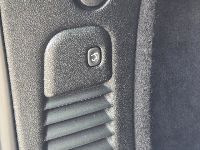 Used 2025 Dodge Durango GT AWD/4WD image 13