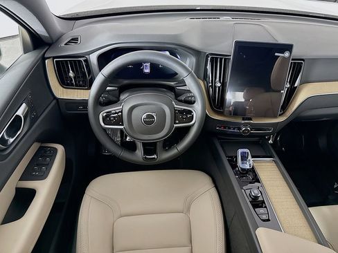 New 2026 Volvo XC60 T8 Plus w/ Protection Package Premier AWD/4WD image 23