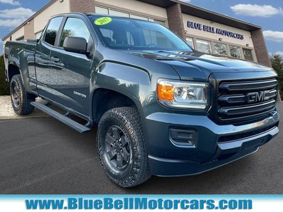 Used 2017 GMC Canyon 4x4 Extended Cab w/ Convenience Package