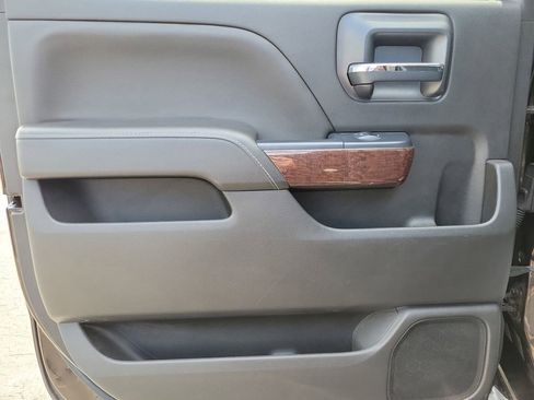 Used 2018 GMC Sierra 2500 SLT AWD/4WD image 21