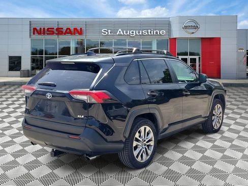 Used 2019 Toyota RAV4 XLE Premium w/ Advanced Technology Package FWD image 2