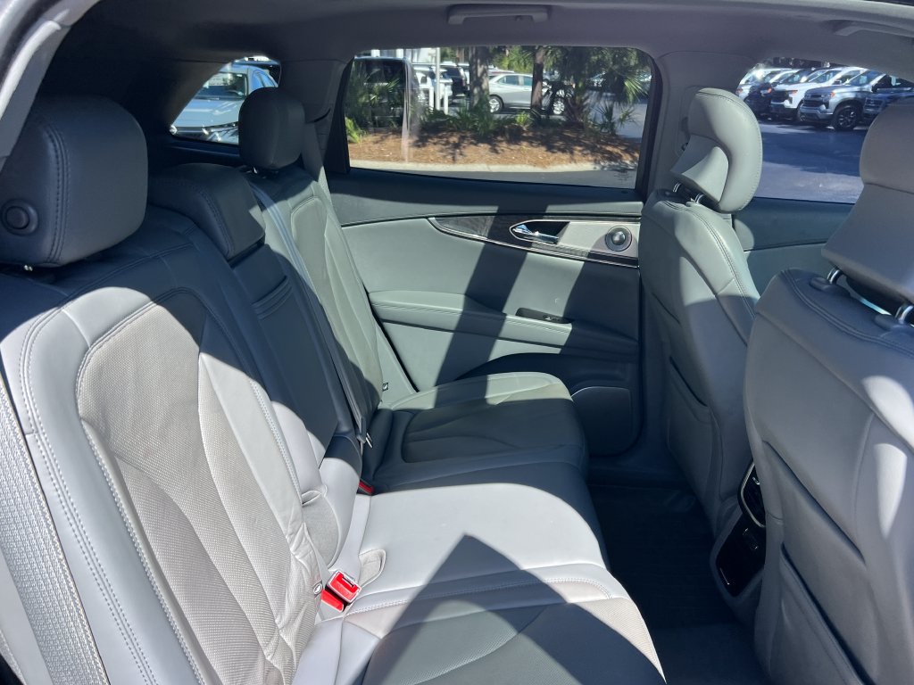 Used 2019 Lincoln Nautilus Reserve w/ Ultimate Package FWD image 20