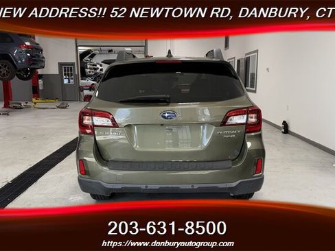 Used 2017 Subaru Outback 3.6R Limited AWD/4WD image 6