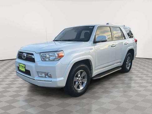 Used 2013 Toyota 4Runner SR5 RWD image 4
