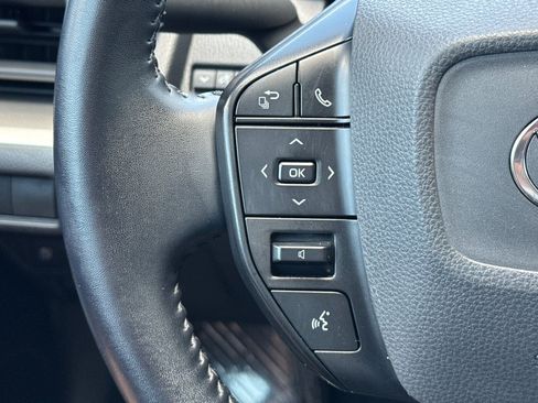 Used 2023 Toyota Prius LE FWD image 27
