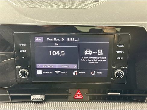 Used 2023 Kia Sportage LX image 11