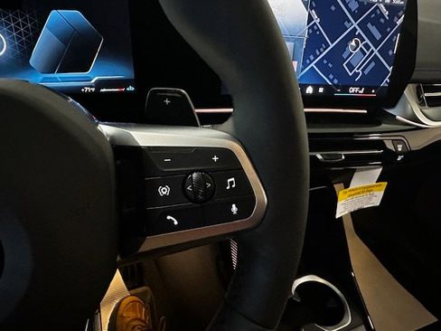 Certified 2025 BMW X1 xDrive28i w/ Technology Package image 15