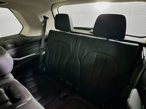 Used 2020 BMW X7 xDrive40i w/ Luxury Seating Package AWD/4WD image 30