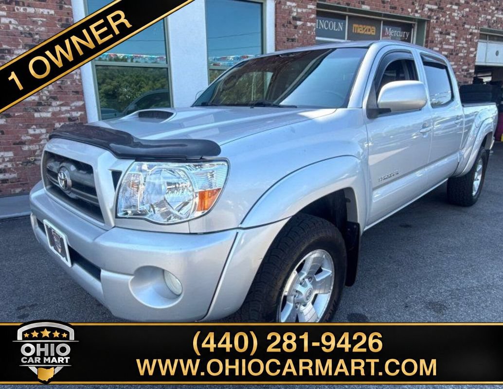 Used 2010 Toyota Tacoma 4x4 Double Cab V6 w/ TRD Sport Pkg image 1