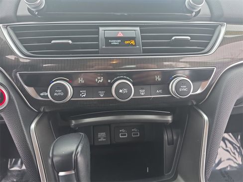 Used 2022 Honda Accord Sport image 19