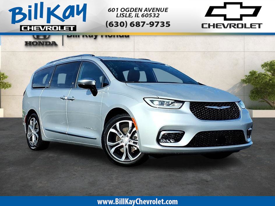 Used 2026 Chrysler Pacifica Pinnacle FWD image 1