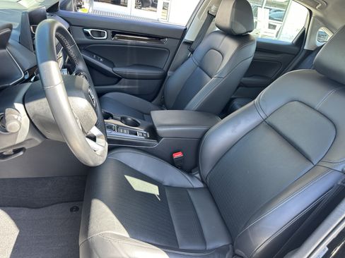 Used 2024 Honda Civic EX-L image 10