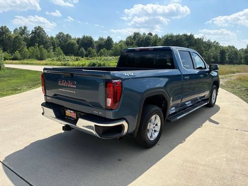 Used 2024 GMC Sierra 1500 SLE AWD/4WD image 9