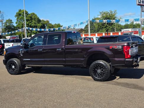 Used 2019 Ford F350 Platinum w/ Platinum Ultimate Package AWD/4WD image 29