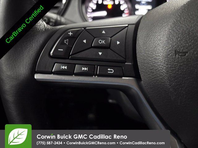 Used 2017 Nissan Rogue SL FWD image 14