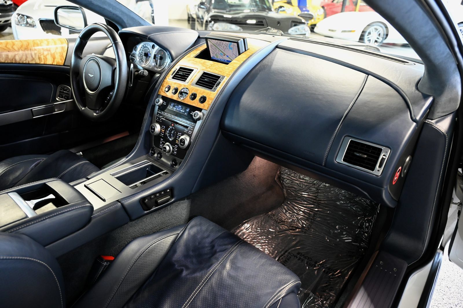 Used 2009 Aston Martin DB9 Coupe RWD image 39