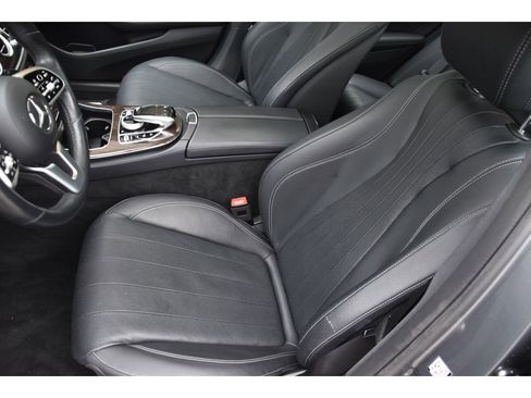 Used 2019 Mercedes-Benz E 300 4MATIC image 13