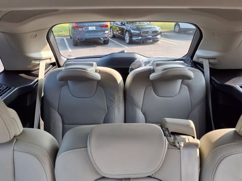 Used 2025 Volvo XC90 T8 Ultra w/ Protection Package Premier image 20