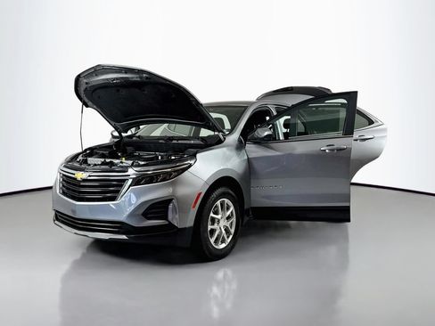 Used 2023 Chevrolet Equinox LT AWD/4WD image 16