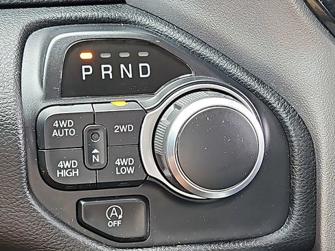 Used 2020 RAM 1500 Big Horn AWD/4WD image 14
