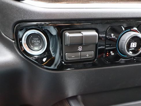 New 2026 Chevrolet Silverado 1500 LT Trail Boss w/ Convenience Package II image 11