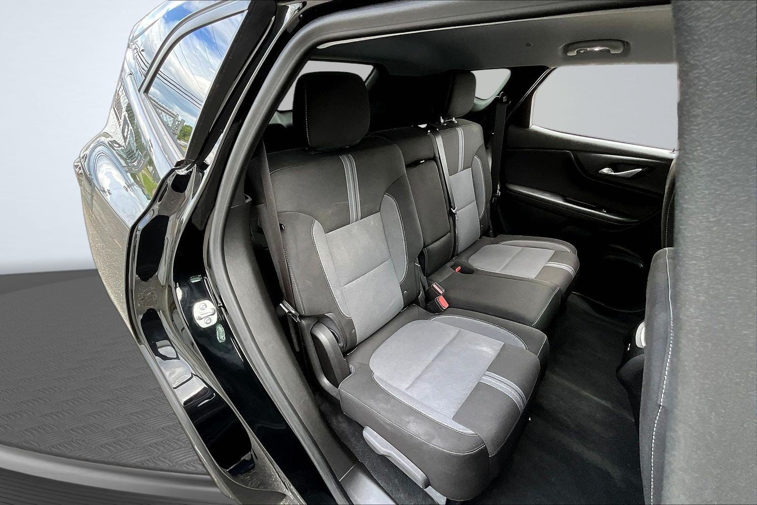 Used 2026 Chevrolet Blazer LT FWD image 22