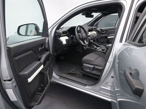 Used 2024 Toyota Tacoma TRD Off-Road image 12