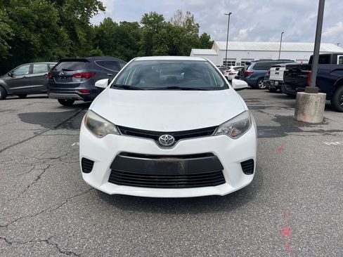 Used 2015 Toyota Corolla LE FWD image 8