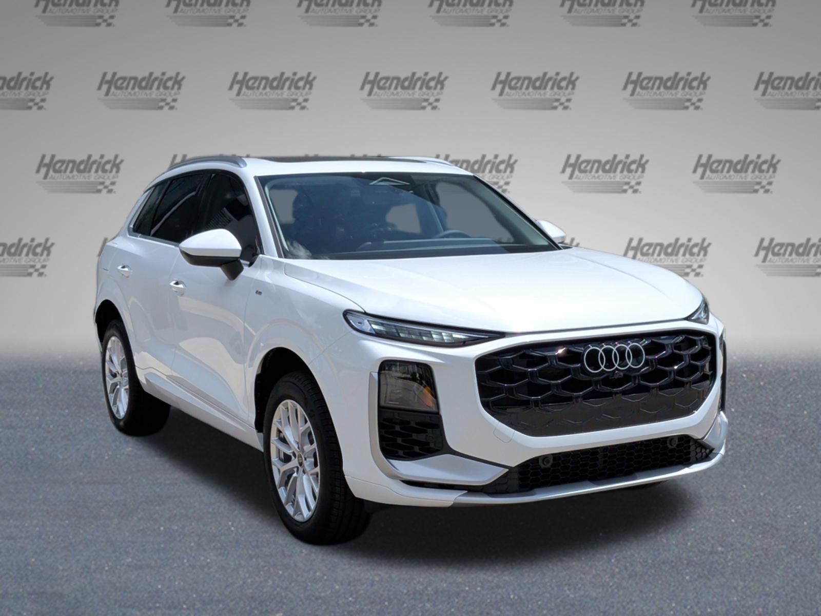 Used 2026 Audi Q3 quattro 2.0T AWD/4WD image 2