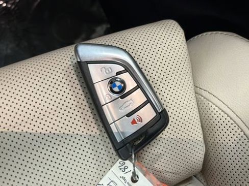 Used 2021 BMW X5 xDrive40i w/ Executive Package AWD/4WD image 21